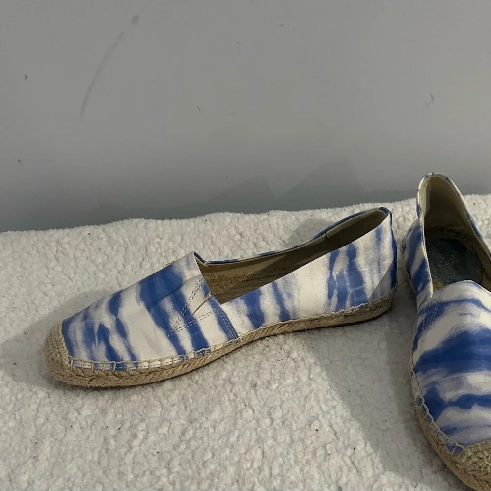 Michael Kors Women's Sz 5 Kendrick Espadrille Slip On Flats Blue White Tie Dye